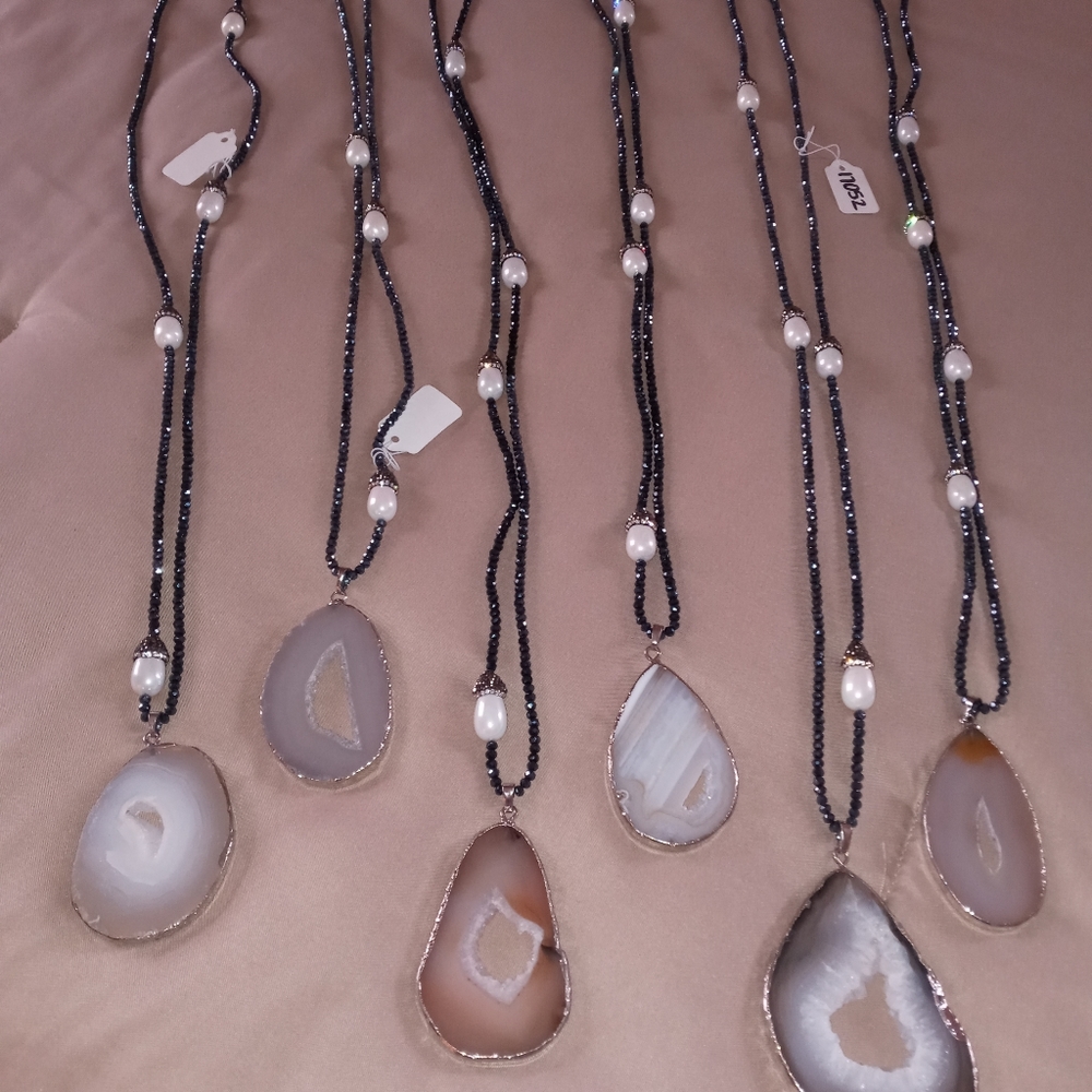 Necklace - Picture 4 of 7